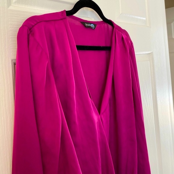 ✨Host Pick✨Silk Wrist Detailed 80’s Style Blouse - Picture 10 of 17